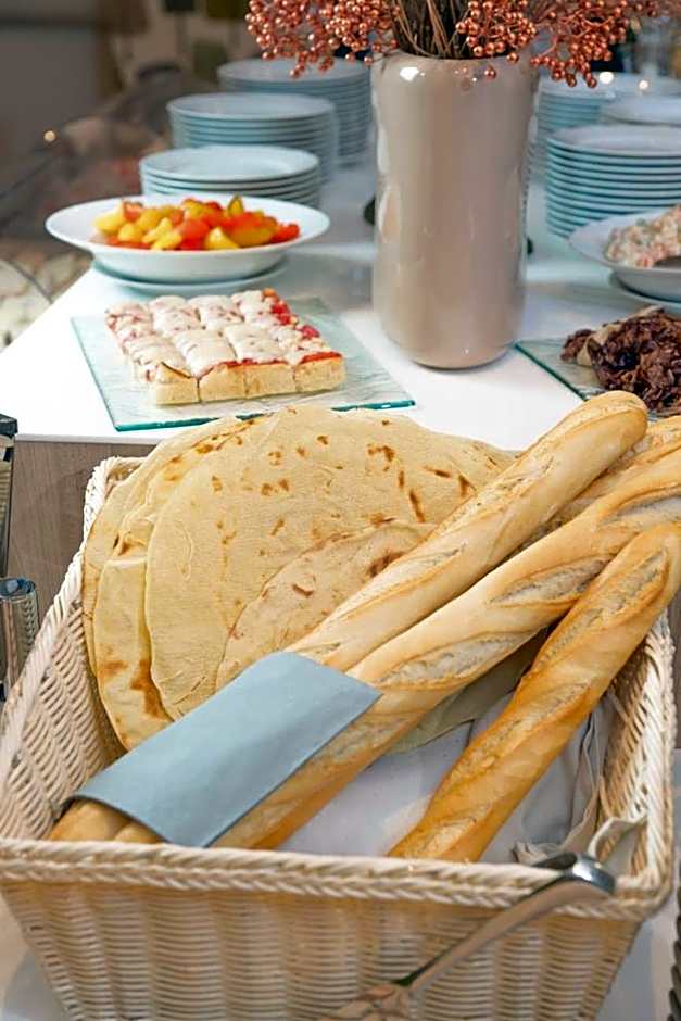 Helios Hotel & Restaurant