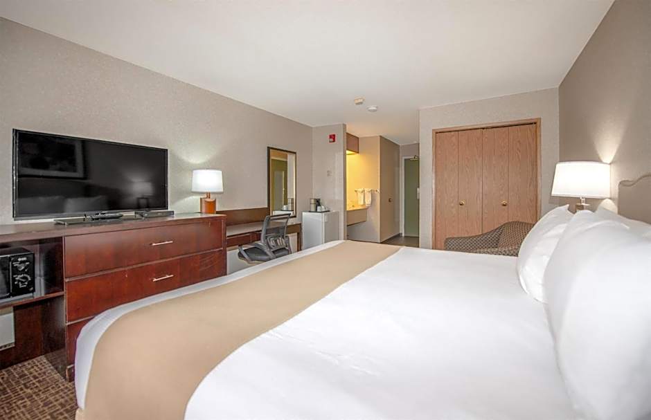 Coast Fort St John Hotel