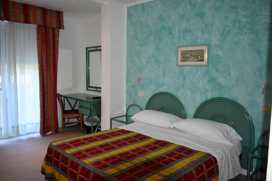 Hotel Soraya & Apartments