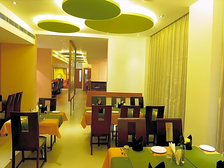 Hotel Marina Residency