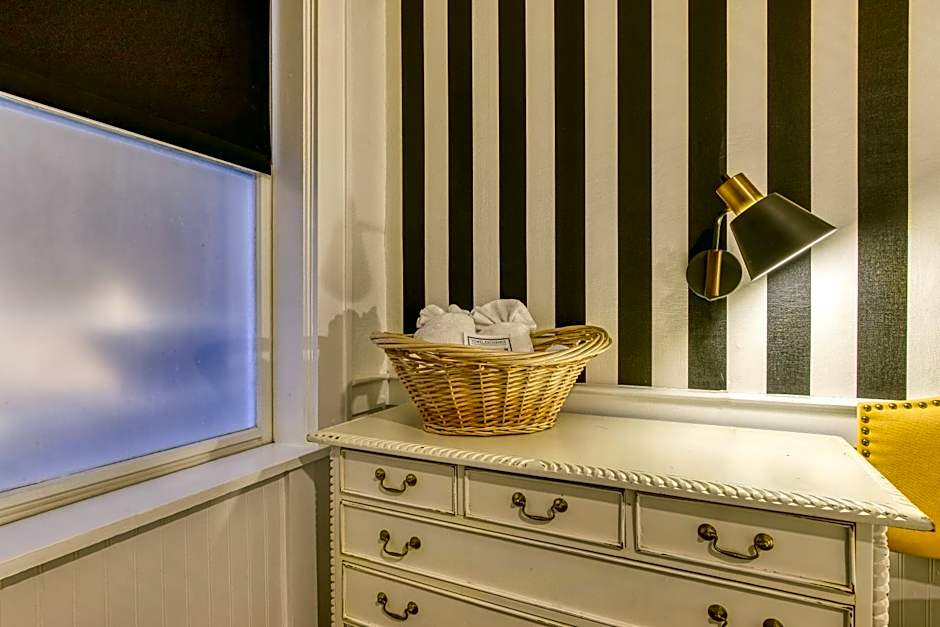 The Cordova Inn, a New Hotel Collection Property