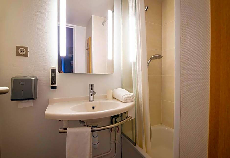 B&B HOTEL Avignon 1