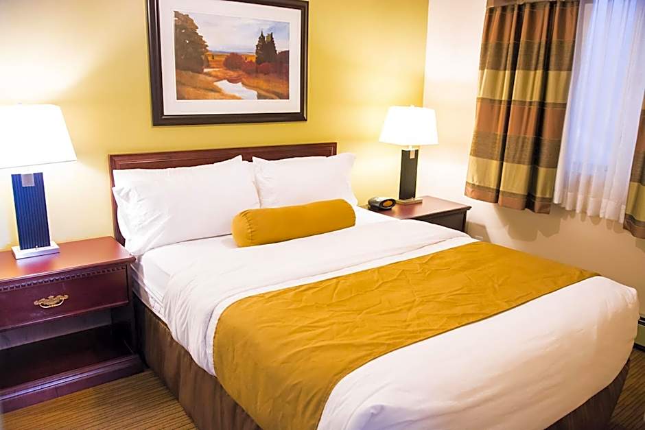 Days Inn by Wyndham High Level