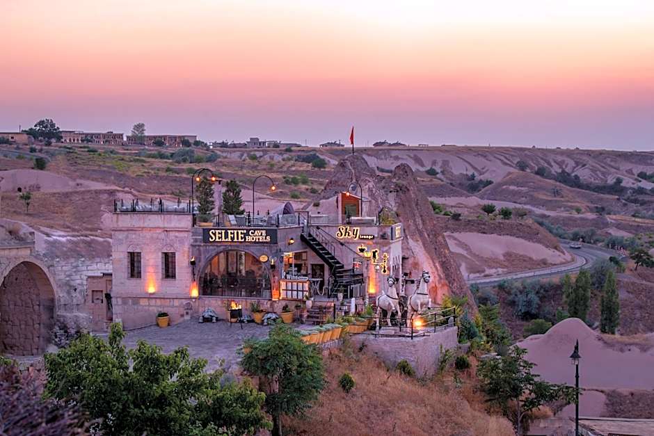 Cappadocia Fairy Chimneys Selfie Cave Hotels - Special Class