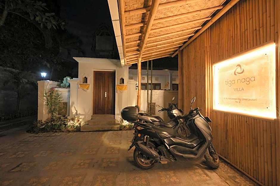 Tiga Naga Villa
