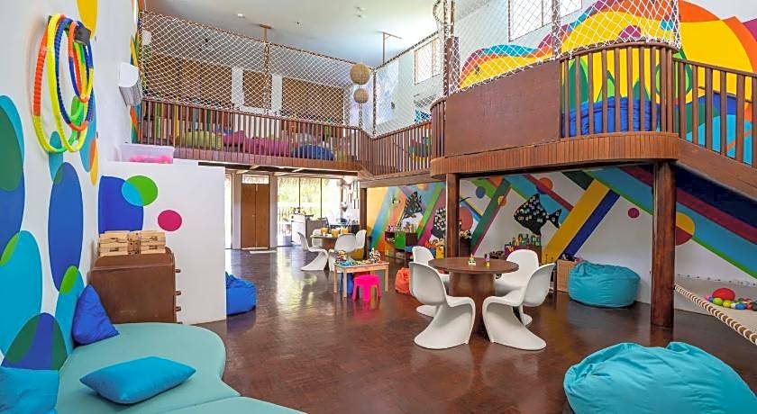 Adaaran Select Huduran Fushi - 24hrs Dine around Premium All inclusive
