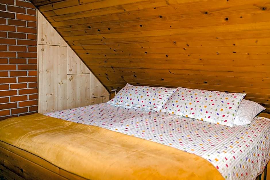 Wood house Irena-Počitniška hiša