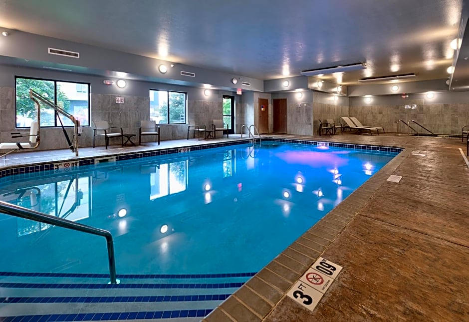 Holiday Inn Express Hotel & Suites Shakopee By IHG