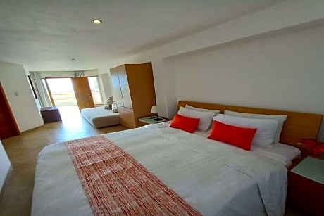 1 King Bed and Sofa Bed, Suite, Ocean View, Non-Smoking