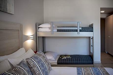 Superior Family Room with bunk beds