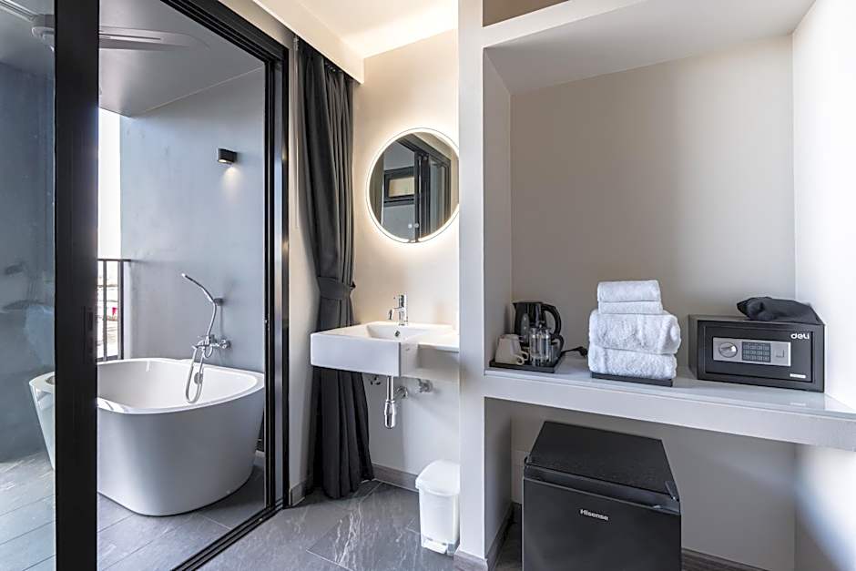 Blu Monkey Hub and Hotel Krabi Town