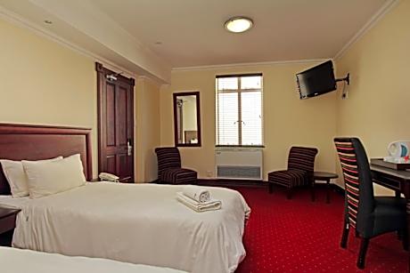 Twin Room with Shower