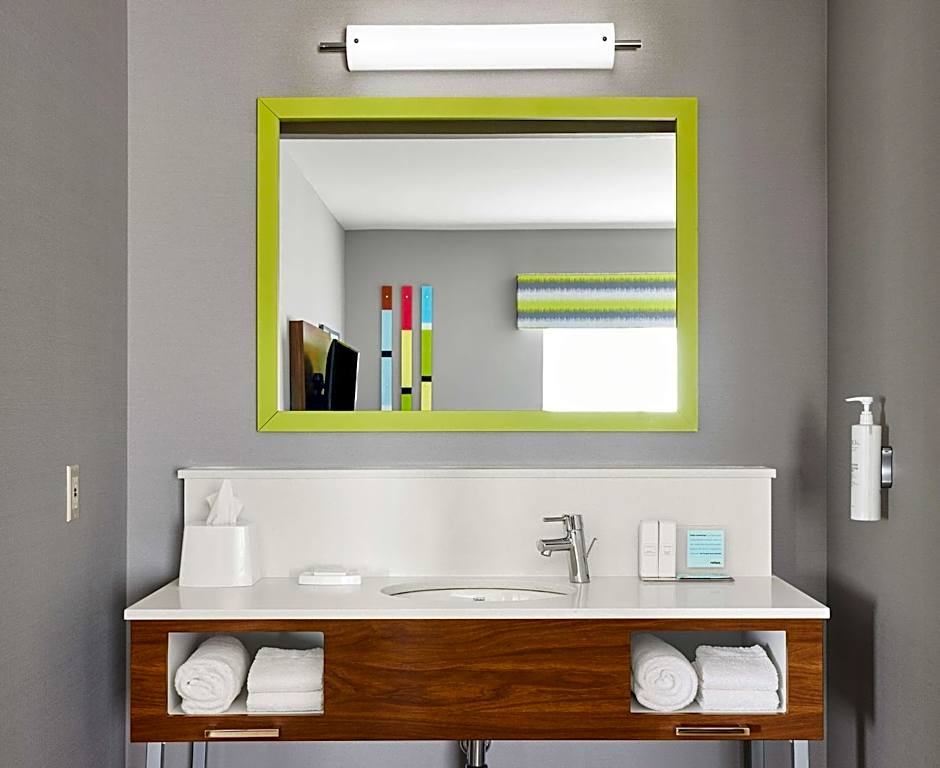 Hampton Inn By Hilton And Suites Ridgecrest