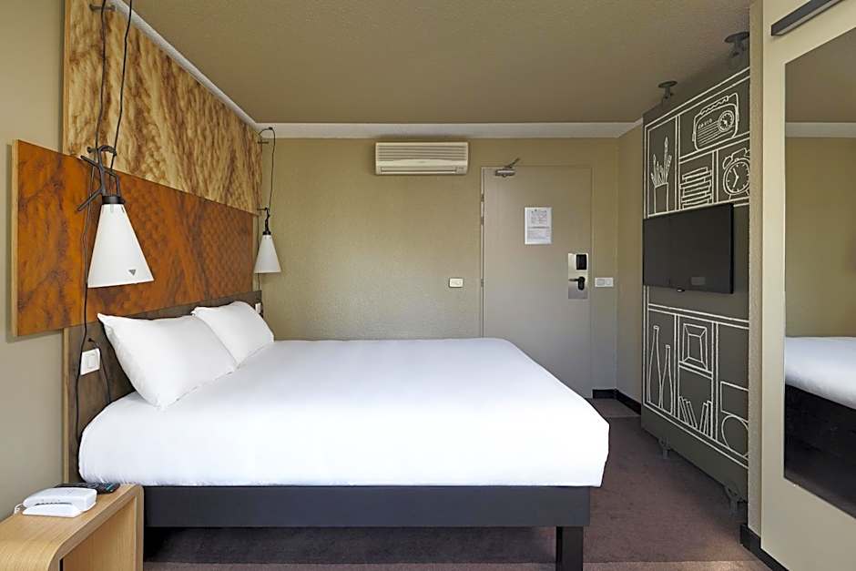 ibis Marne la Vallee Champs