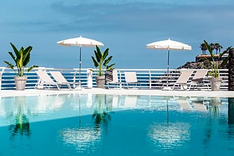 Atlantic Holiday Hotel