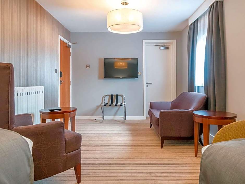 Garner Hotel Preston Samlesbury By IHG