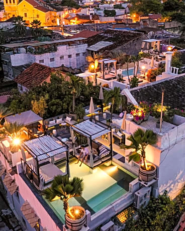 Hotel Casa Lola Deluxe Gallery