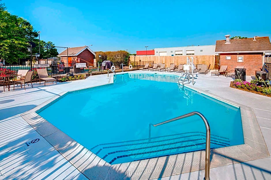 Residence Inn by Marriott Richmond West End