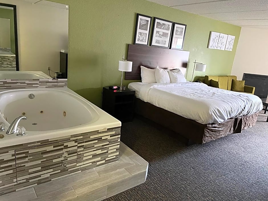 Sleep Inn & Suites Near Sports World Blvd.