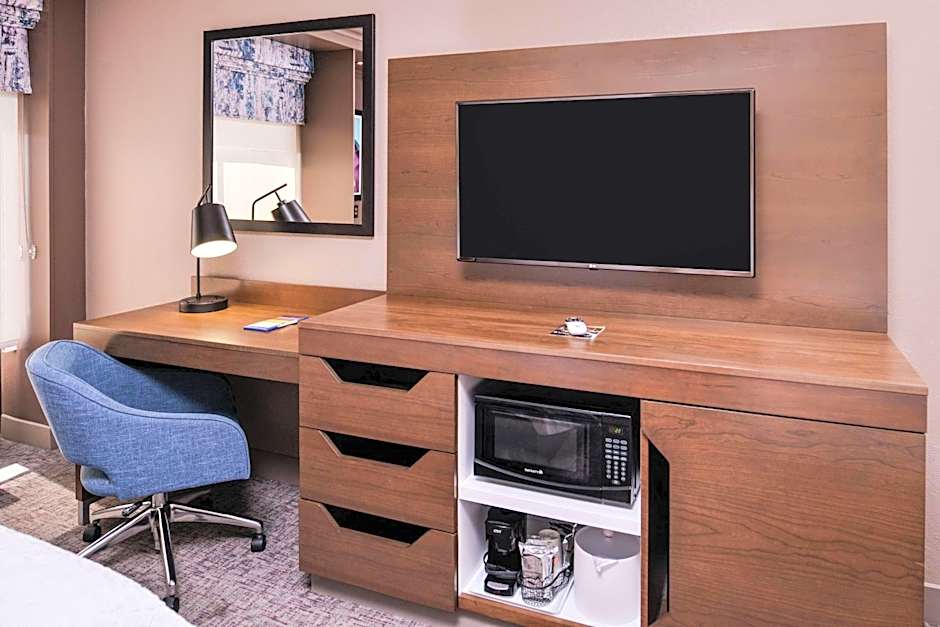 Hampton Inn By Hilton Albuquerque-University/Midtown