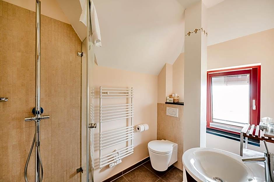 SCHLOSS RANZOW - kleines Romantik Hotel - Wellness - Golfplatz - Hochzeiten & Feiern
