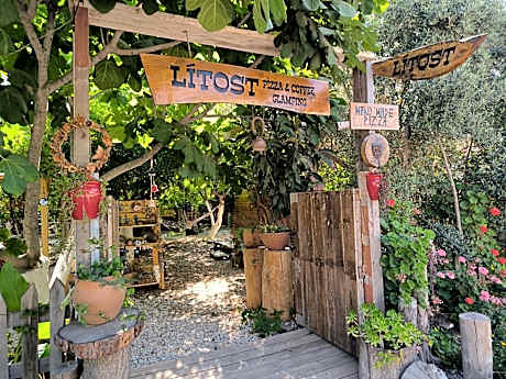 Litost Cafe