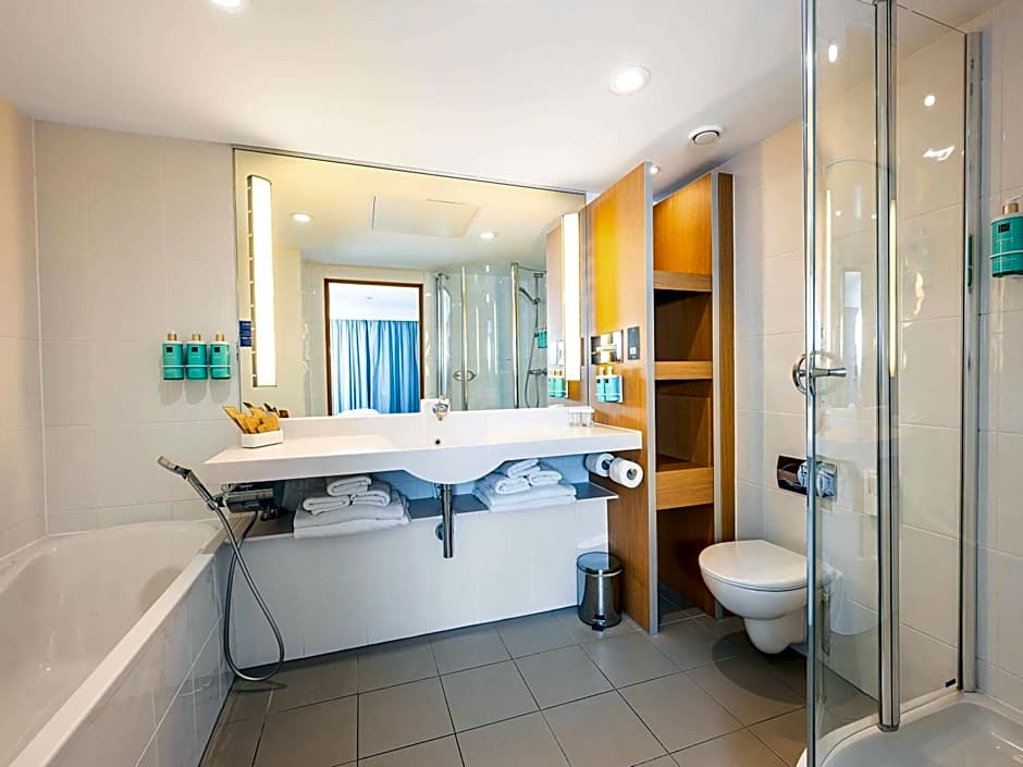 Novotel Cardiff Centre