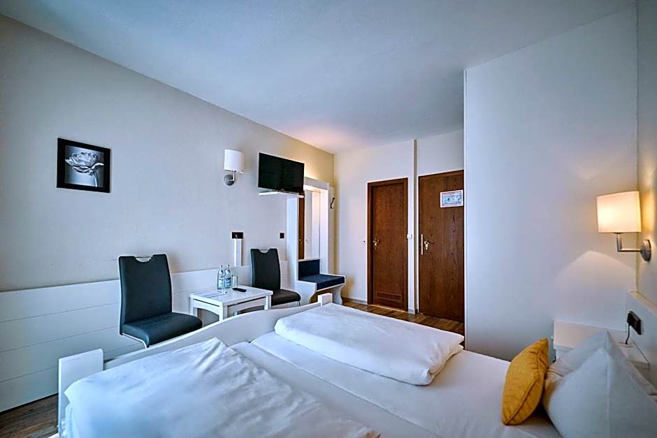 Herdegen Rooms - Self Check-in