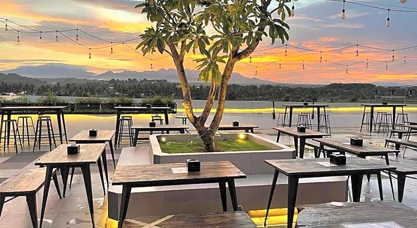 Kaloka Airport Hotel