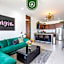 Amazing 2BR Condo with Rooftop pool - BBQ