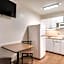 Birch Hill Suites Kansas City - Independence