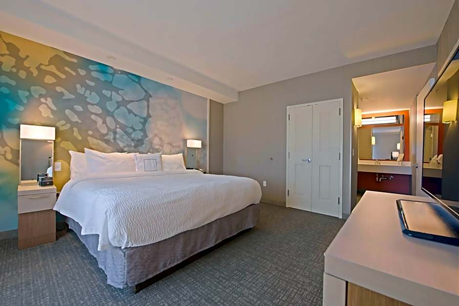 Courtyard by Marriott Westbury Long Island