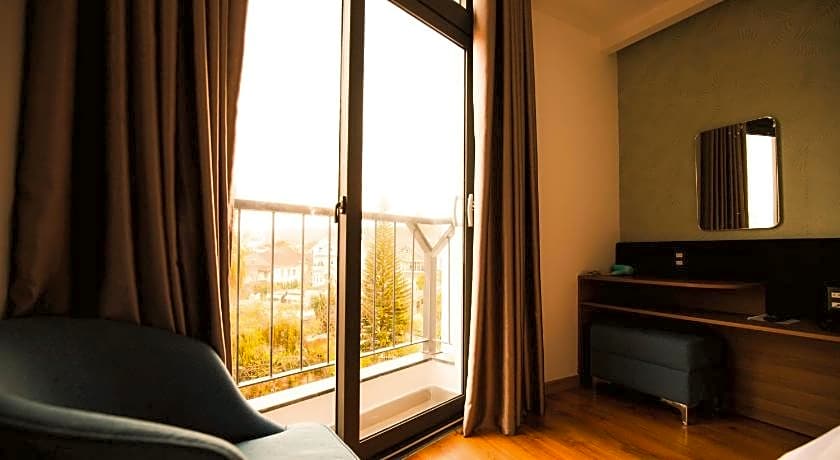 Ngan Hoa - Mille Fleurs 02