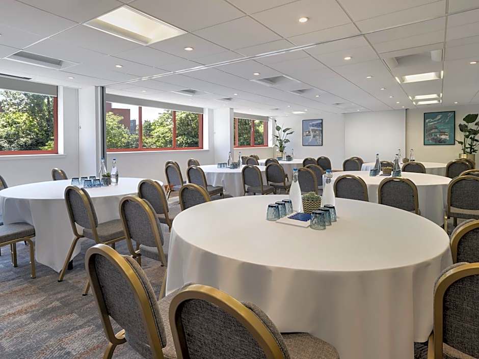 Delta Hotels by Marriott Swindon