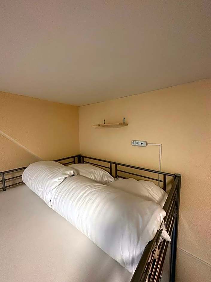 Stay2Night City Center Hostel