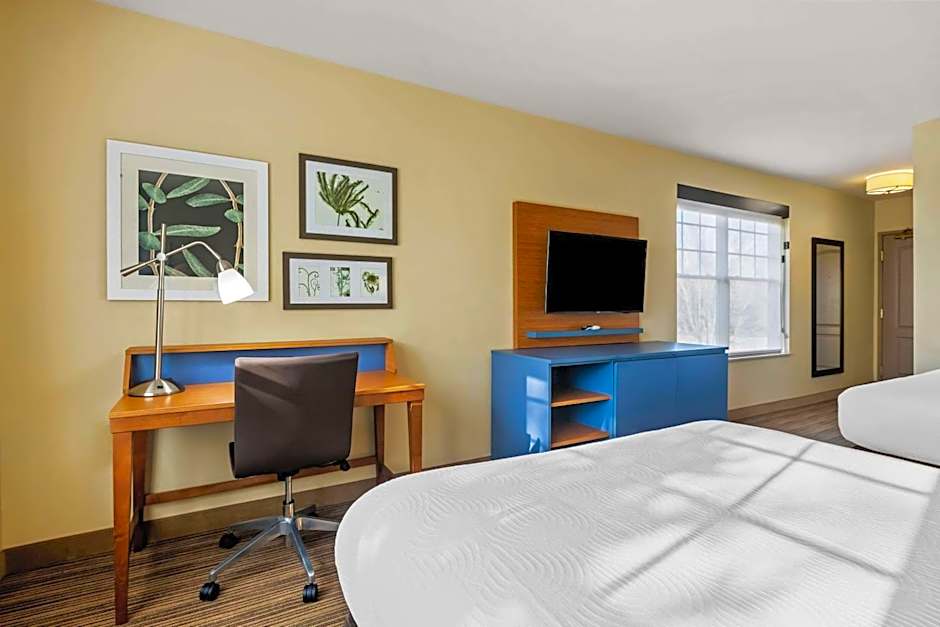 Country Inn & Suites by Radisson, Red Wing, MN