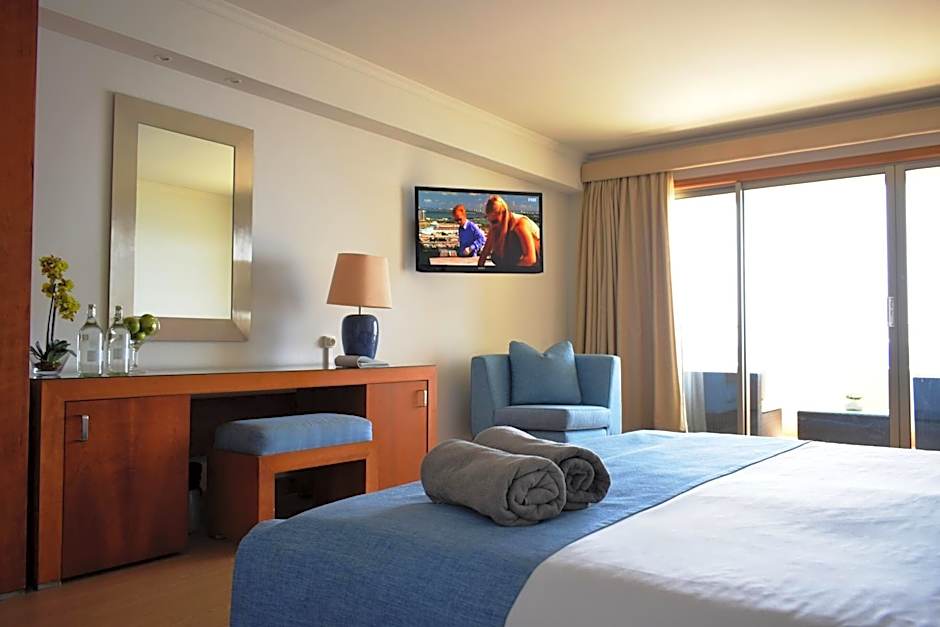 Madeira Regency Cliff- Adults Only