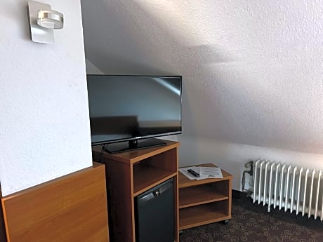 Small Single Room