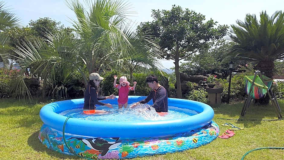 Jeju Bada Wi Olle Pension