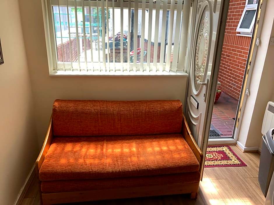 Harman Suites Self-Catering Apartments Free WIFI & Parking