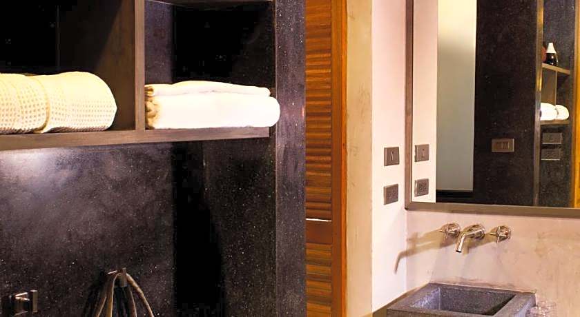 Villa Thalanena By The Beach