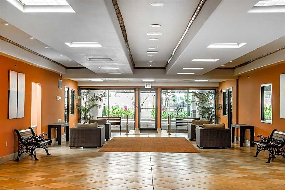 Suites at Sunchase