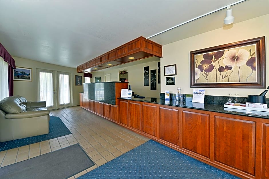 Americas Best Value Inn Mackinaw City