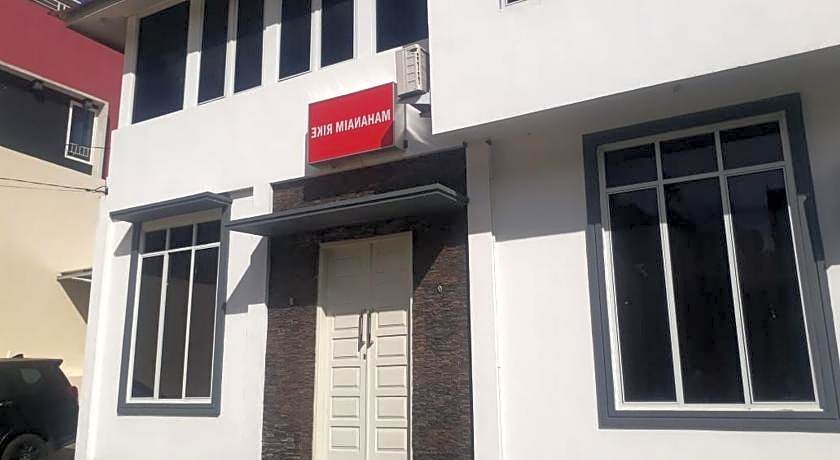 RedDoorz @ Wanea Area Manado