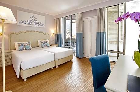 Superior Room with Balcony