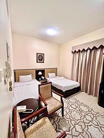 Studio Standard Room with Twin Beds