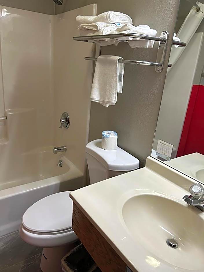 Super 8 by Wyndham Blair