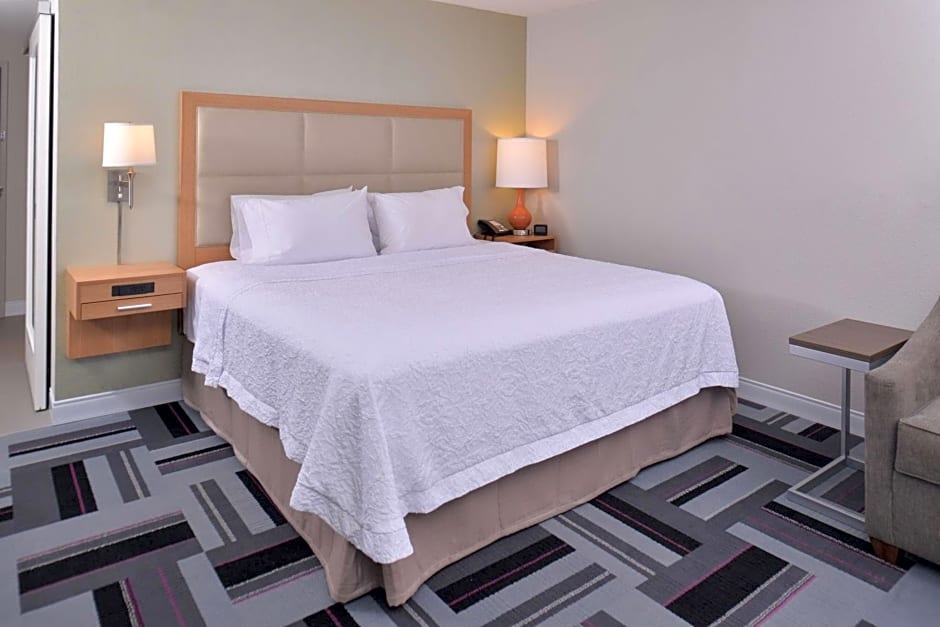 Hampton Inn By Hilton & Suites Ames, IA