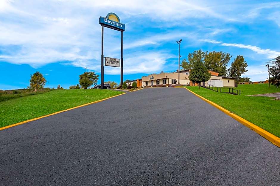 Days Inn by Wyndham Newton