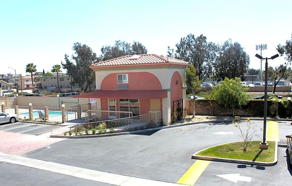 Crystal Inn Suites & Spas